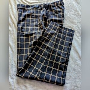 Navy & tan Banana Republic Hayden trousers. Sz14. Worn twice. Like new.